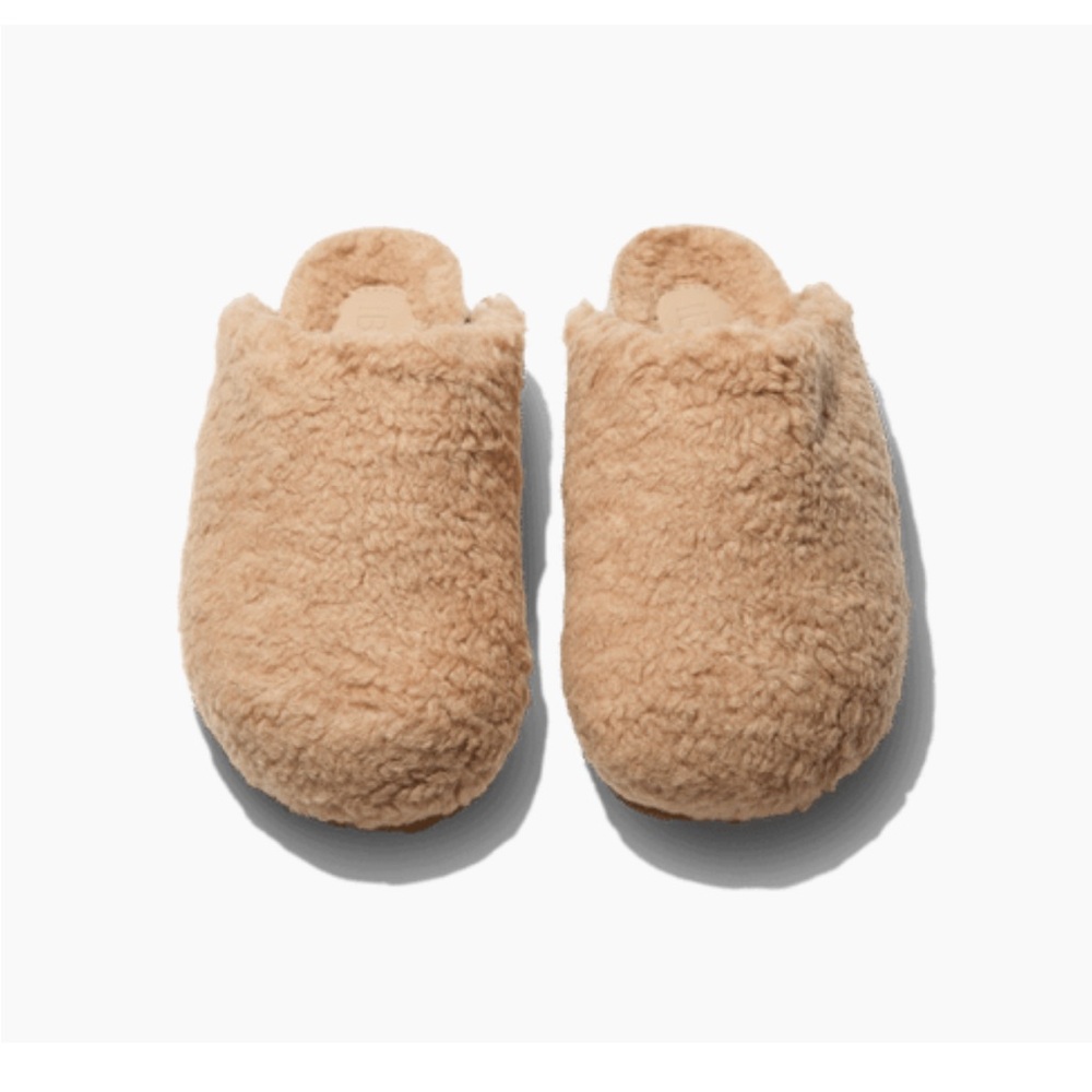 INTENTIONALLY BLANK Apres Tan Fuzzy Slippers Sz 7